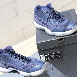 jordan 11 low obsidian